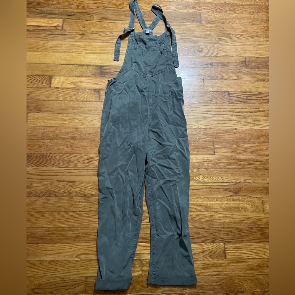 American Eagle Olive Green overalls sz small